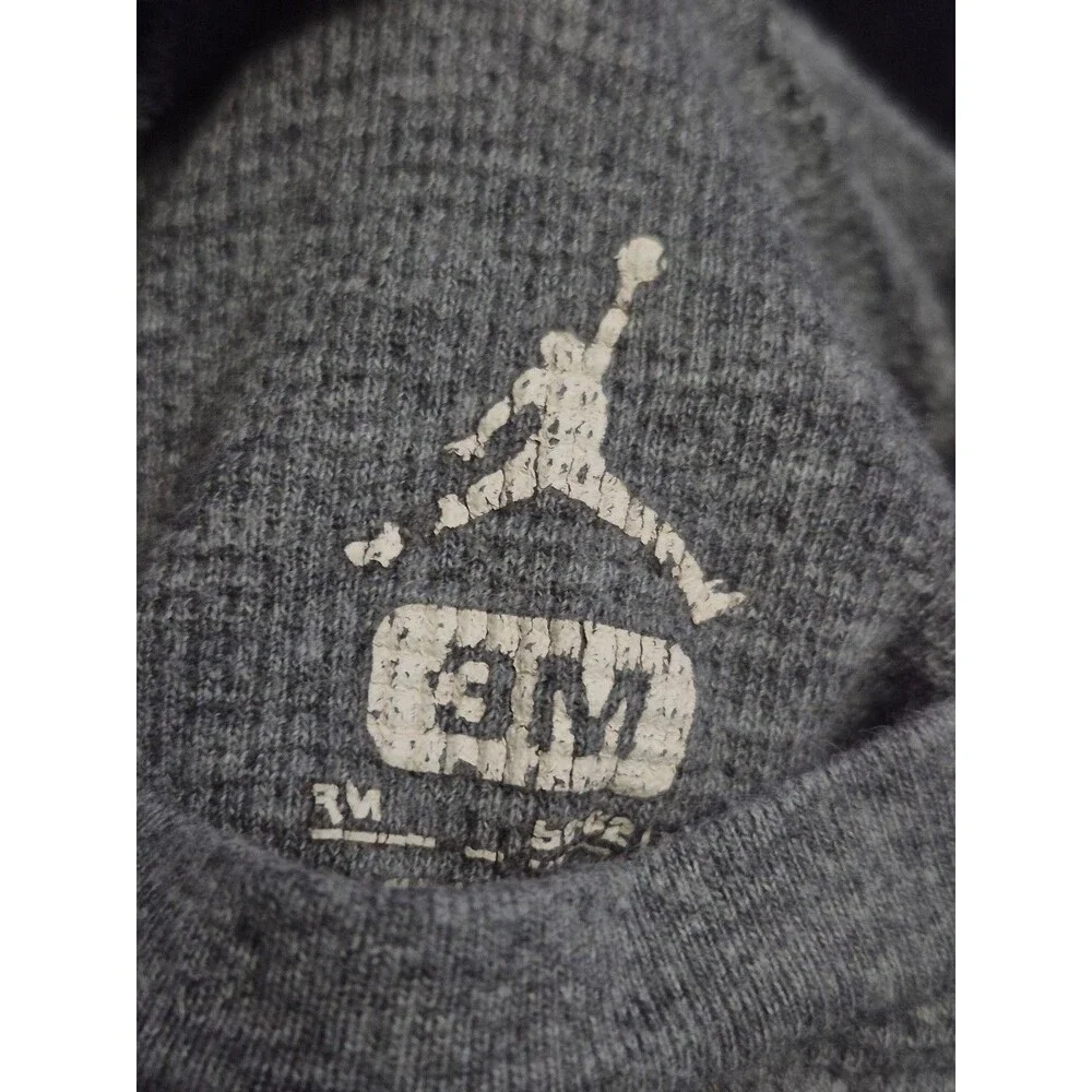 Jordan 1 piece suits size 3 months
